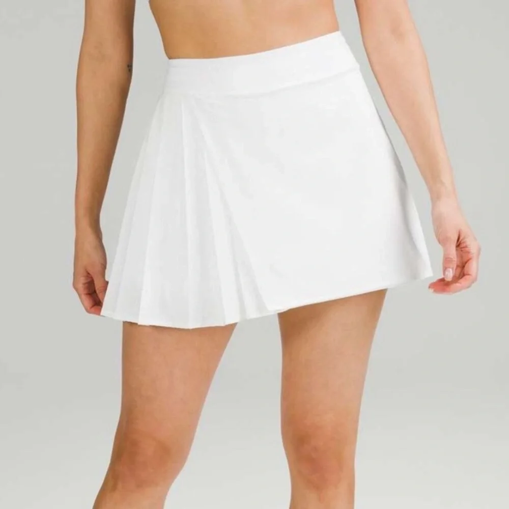 NWT Lululemon Asymmetrical Pleated Tennis Skirt, White, 2